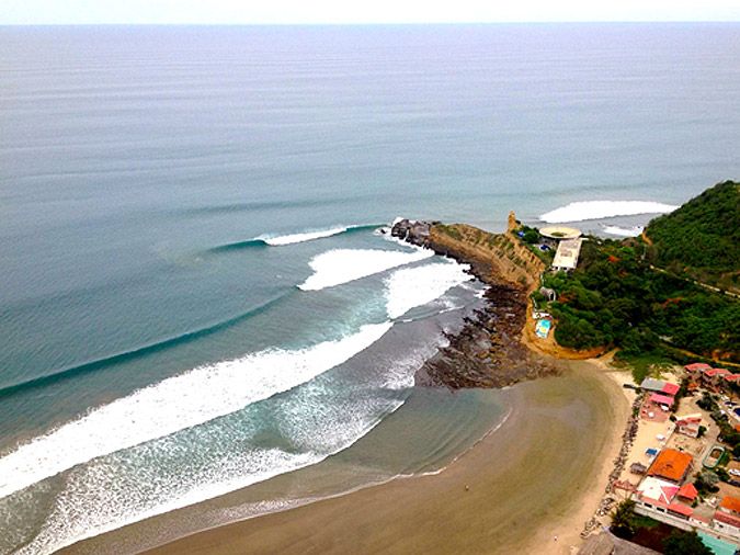 Playa Montañita, surf en Ecuador